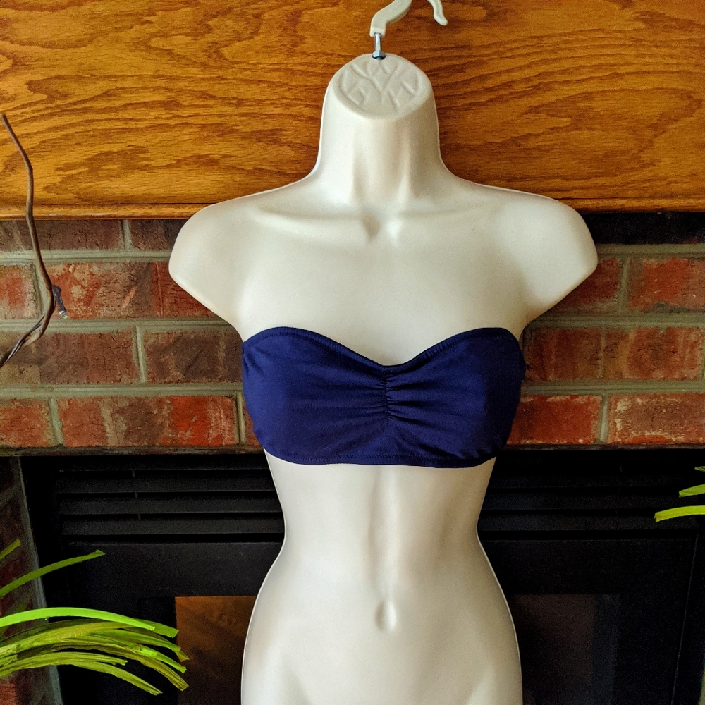 Forever 21 brand blue strapless bra medium